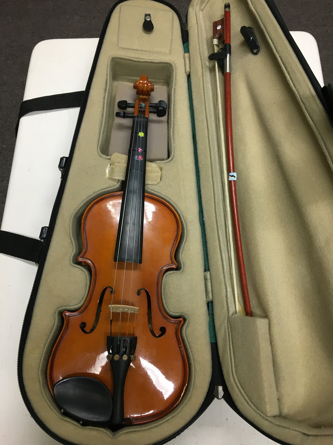 Violin Palantino (Rental) 1/8